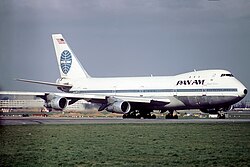 طائرة بوينج 747